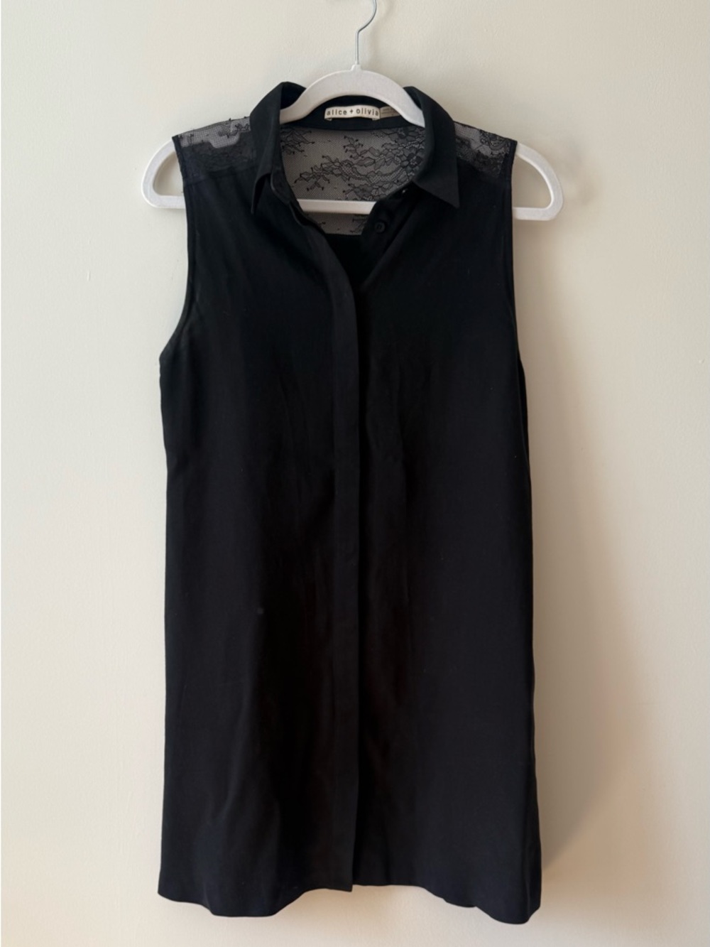 Alice + Olivia Black Lace Mini Dress Sleeveless Chic Summer